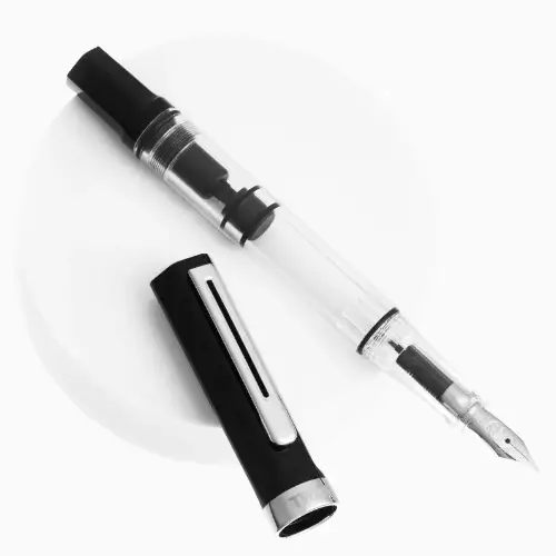 TWSBI – ECO Black EF (Penna Stilografica a Pistone)